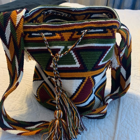 Beautiful Handmade, Hand Woven Multicolored Bag. - Picture 2 of 8